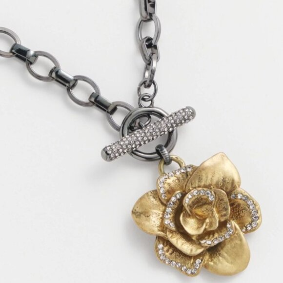 NWT CHICOS PAVE FLOWER PENDANT NECKLACE, - Picture 3 of 3